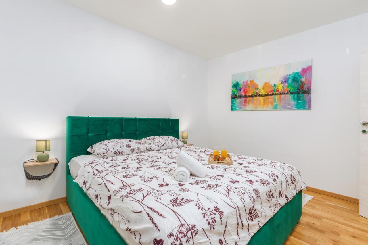 Apartment Lorilu Pula Eksteriør billede