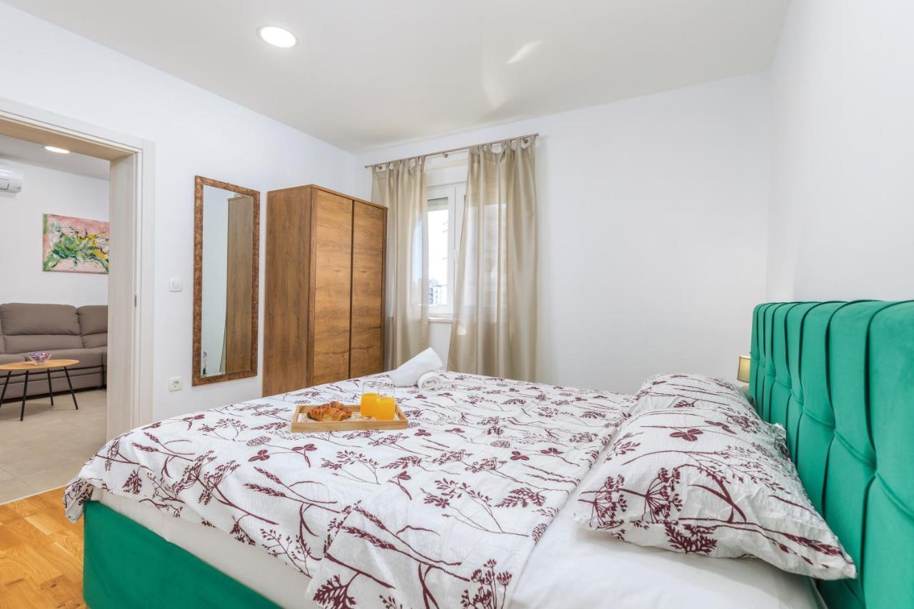 Apartment Lorilu Pula Eksteriør billede
