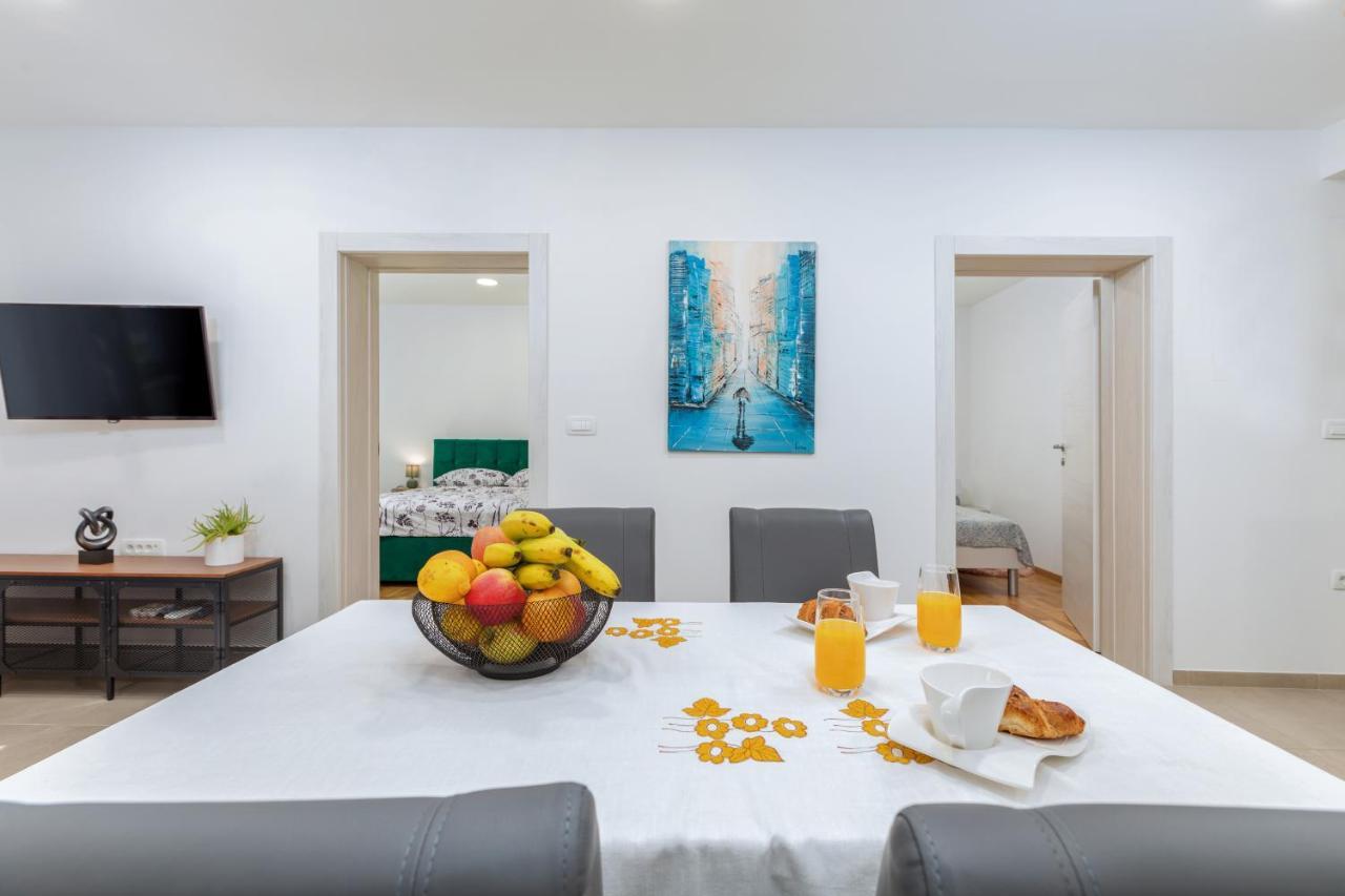 Apartment Lorilu Pula Eksteriør billede